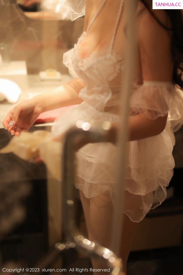 [XiuRen]高清写真图 2023.08.11 No.7218 汐汐baby 婚纱美腿
